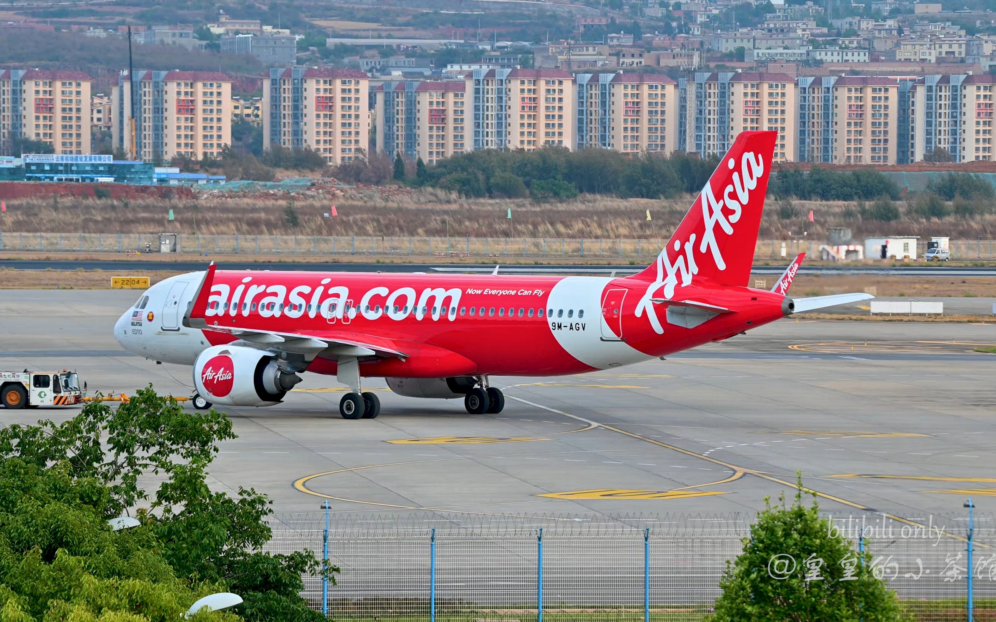 亚航a320neo昆明长水国际机场推出开车,准备飞往吉隆坡