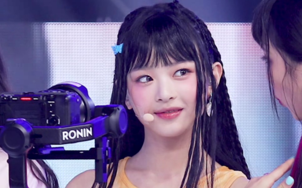 滑稽是怎样诞生的【4k横版直拍】hanni范玉欣 hype boy 220821 new