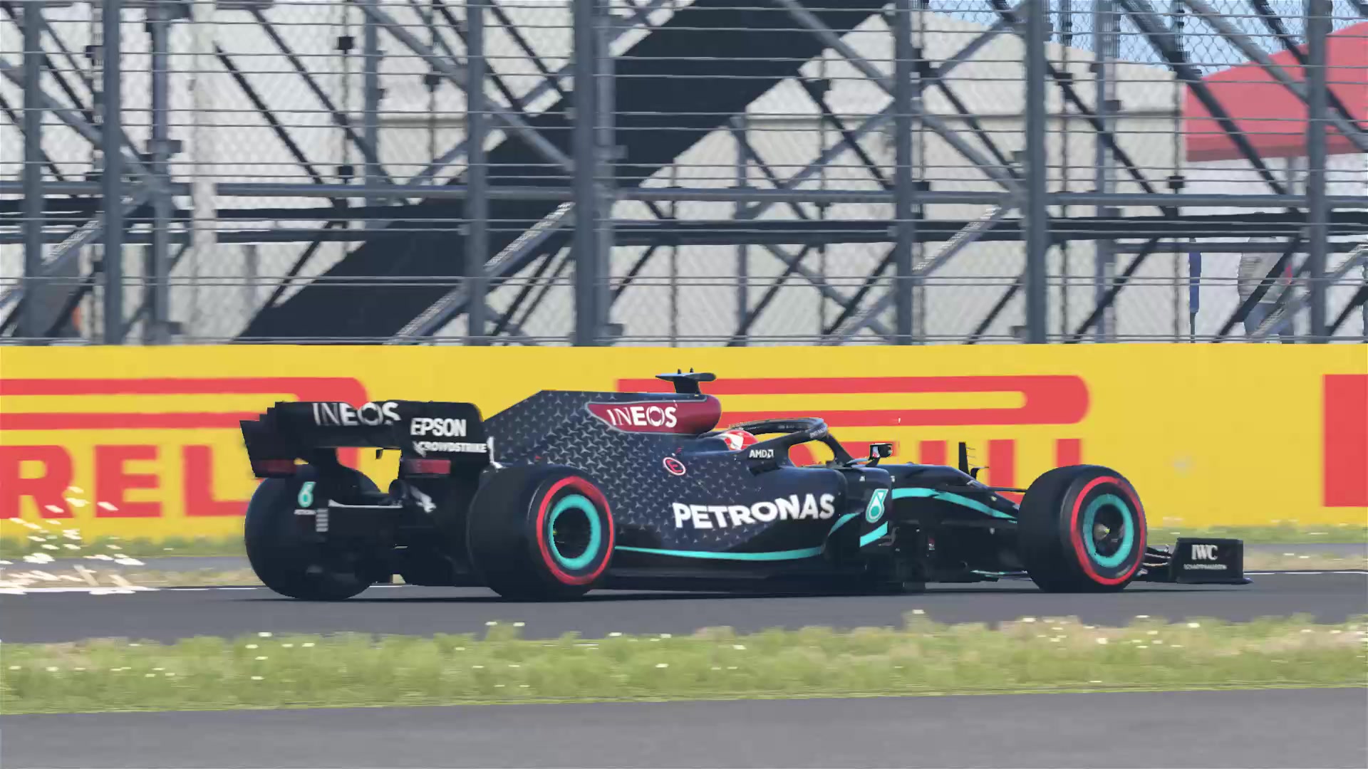f12020梅赛德斯奔驰黑剑英国银石赛道单圈