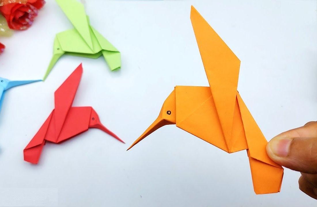 今天我们来制作一只折纸蜂鸟!