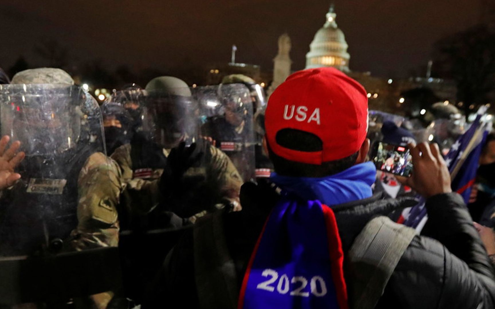 华盛顿特区宣布实施全市宵禁国民警卫队严阵以待