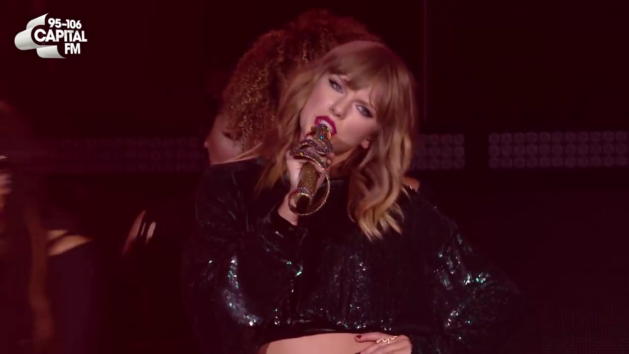 [图]Taylor Swift -Look What You Made Me Do (Live At Capital's Jingle Bell Ball 2017)