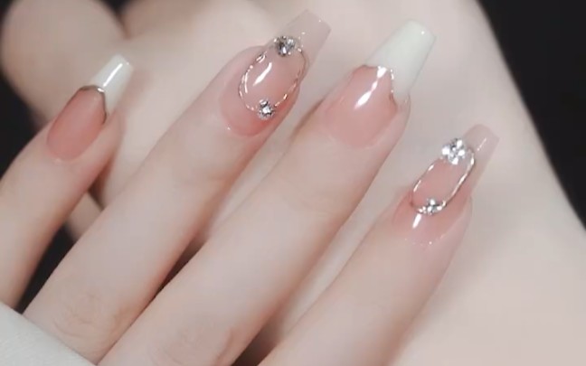 超显温柔的金边法式美甲教程来啦