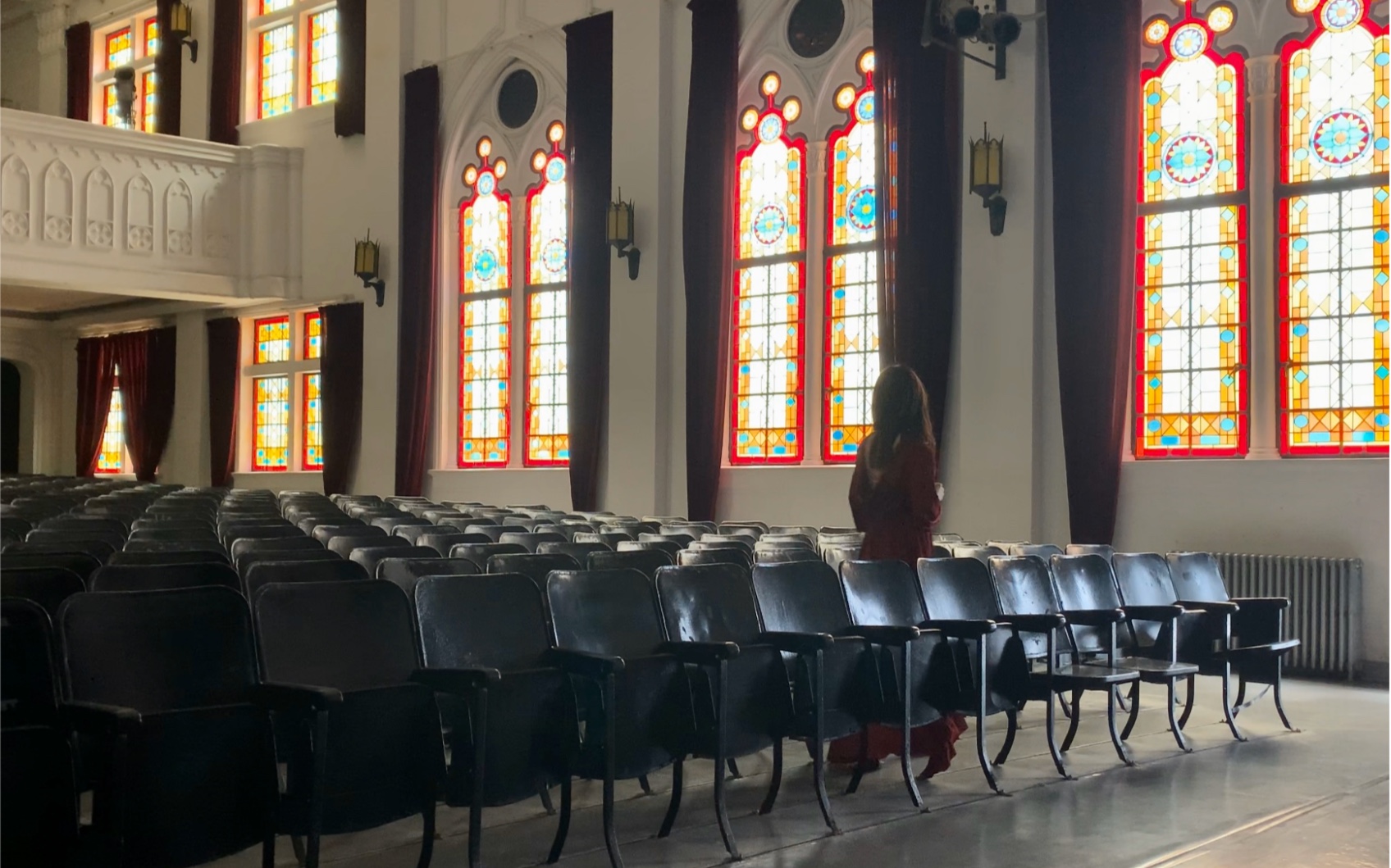 春日礼堂 市三女中五四楼大礼堂