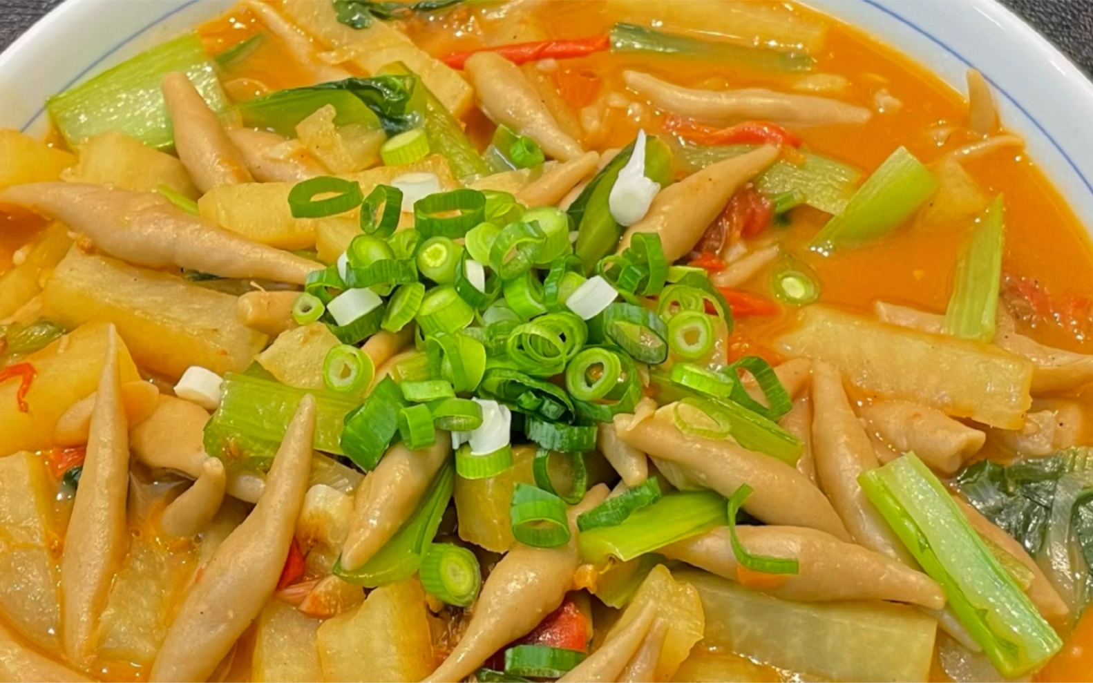 粗粮农家饭,烩莜面鱼鱼.