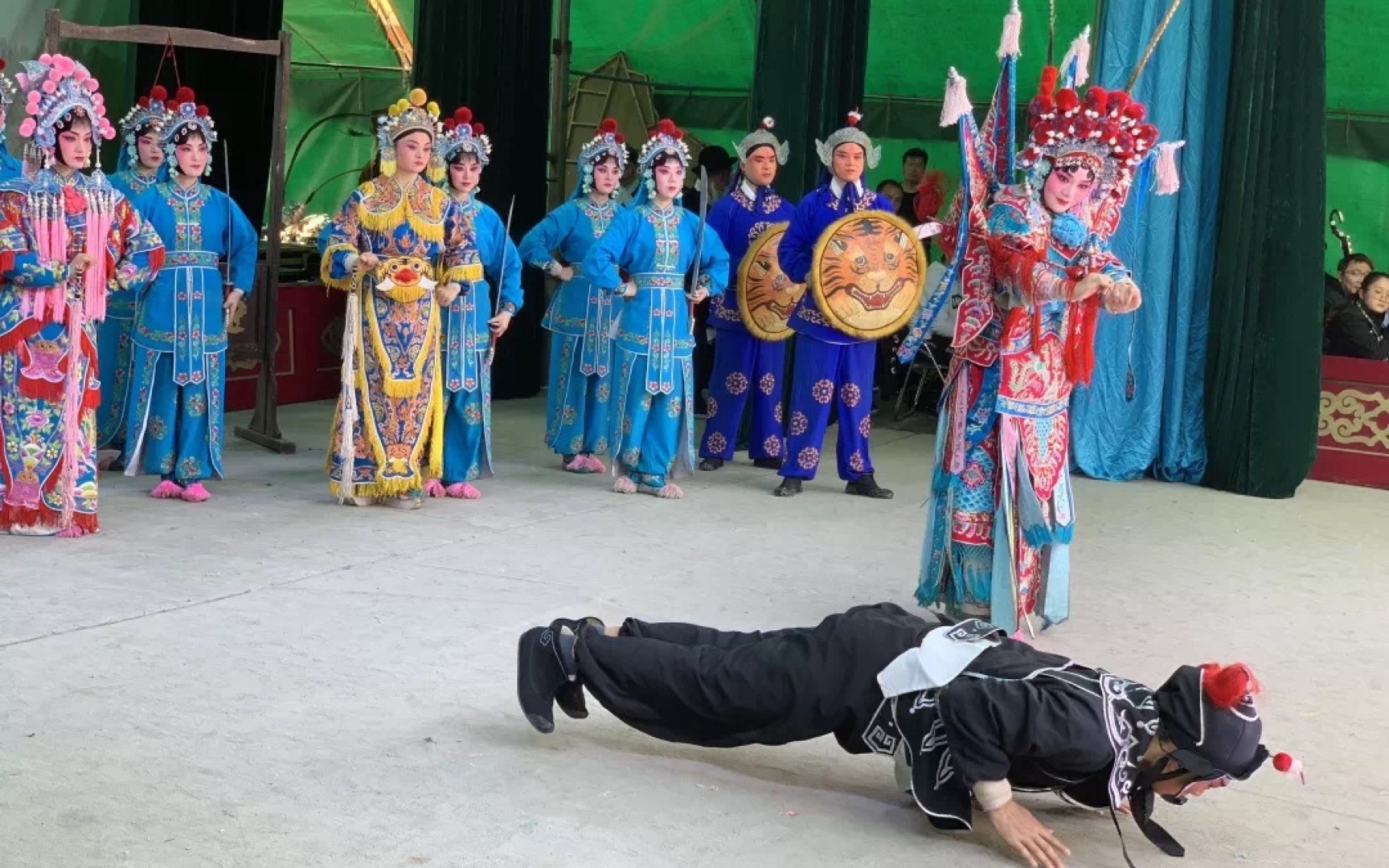 豫剧院青年团下乡演出——《破洪州》_哔哩哔哩_bilibili