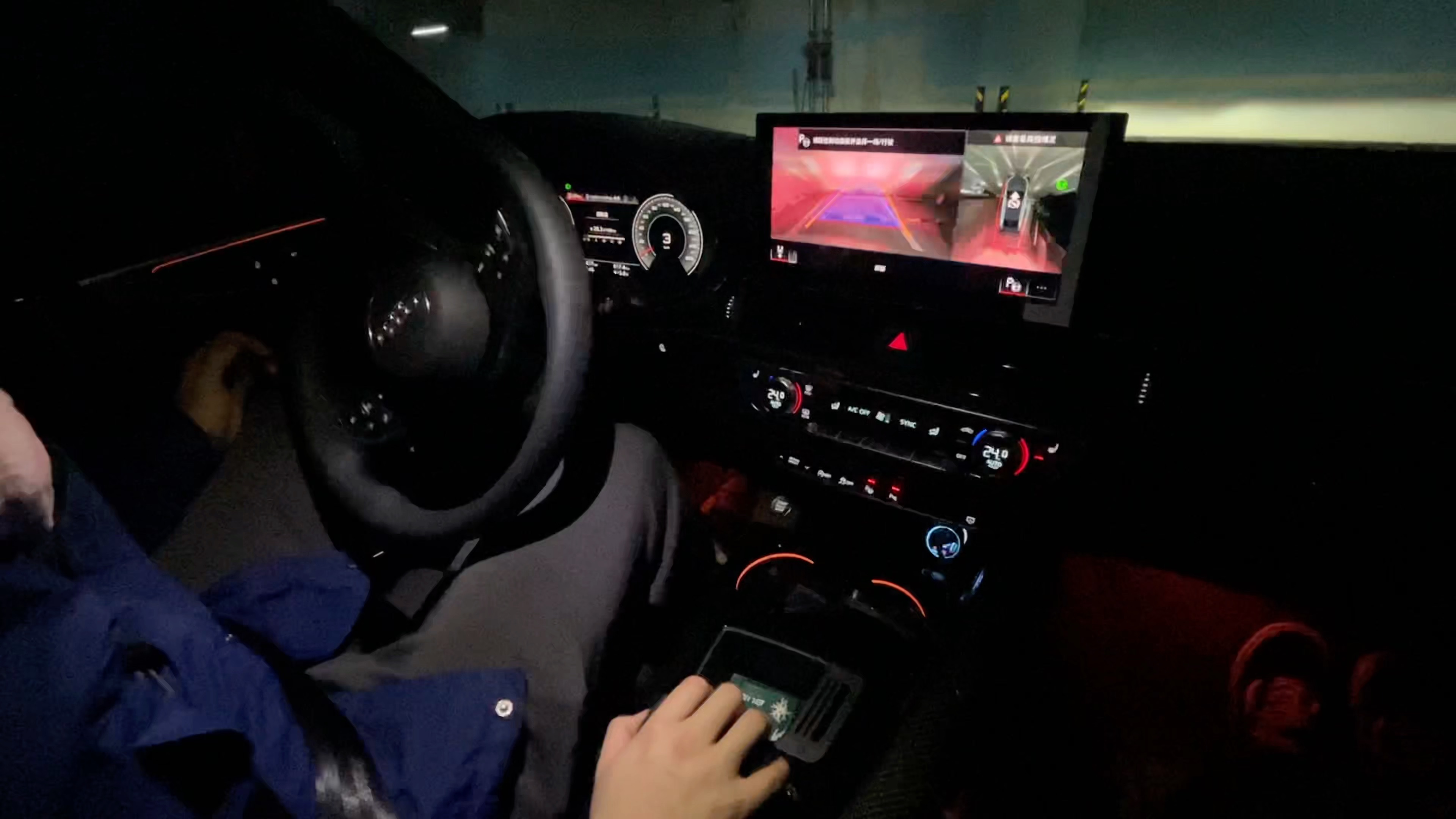 奥迪a4l 45tsfi自动泊车地下停车场实测