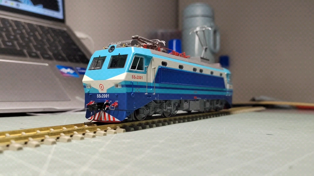 ss8火车模型音效展示