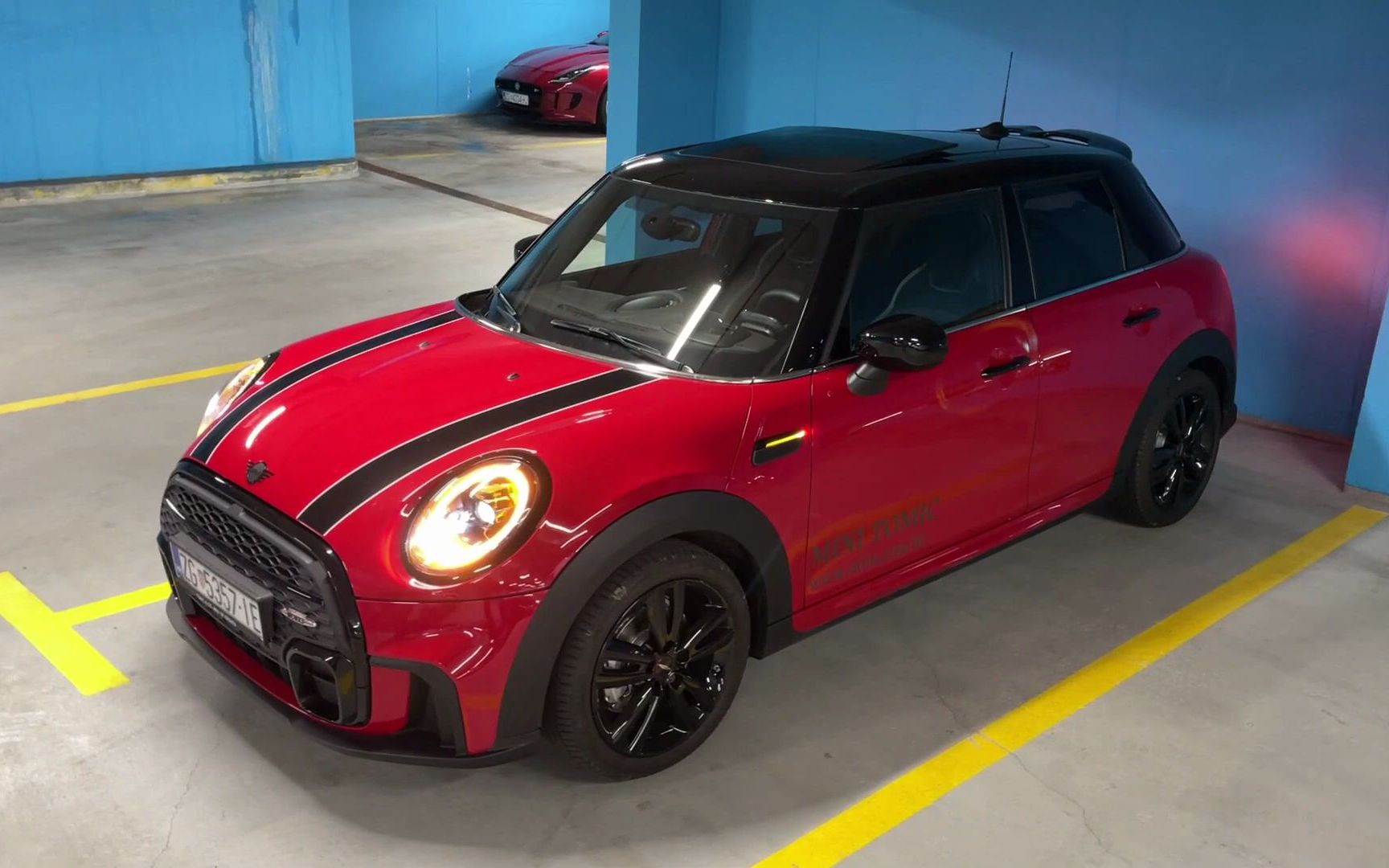 全新MINI COOPER 1.5t赛车手(JCW套件) 灯光展示 | LED大灯,电子表盘,新氛围灯等...哔哩哔哩bilibili