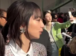 下载视频: 站姐小单惊现 小松菜奈今日出席CHANEL大秀造型