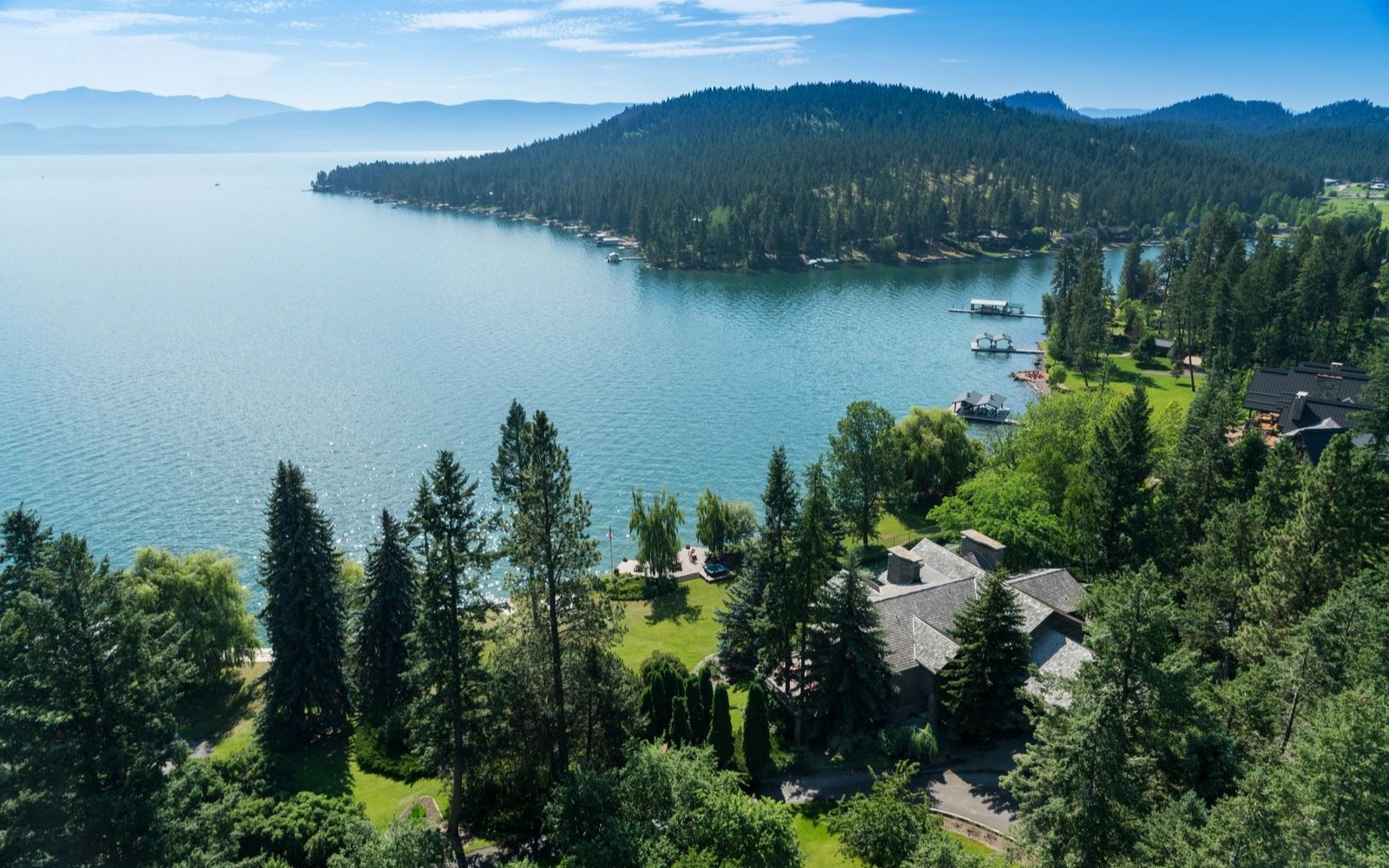 【豪宅赏析】蒙大拿州原生态的古朴湖景庄园(lakeside, montana