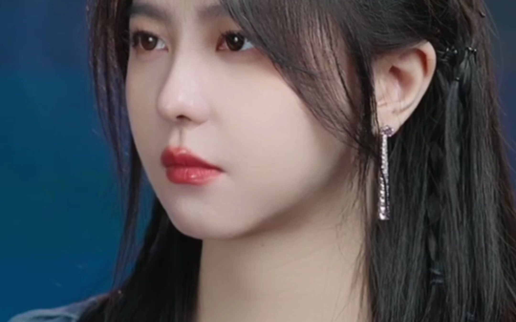 祝闪闪《爱上你是一个错》竖版又来过情关了!