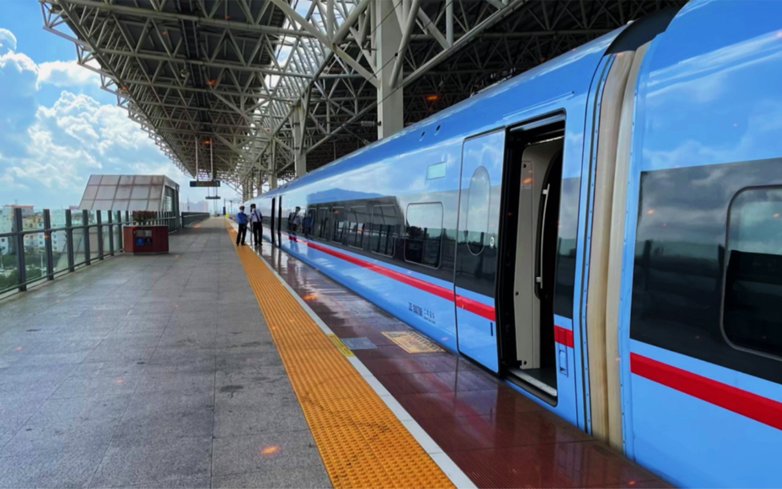 蓝暖男(海南环岛高铁复兴号列车)nice呀!