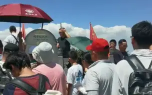 Descargar video: 网友在北岳恒山之巅偶遇歼十飞过