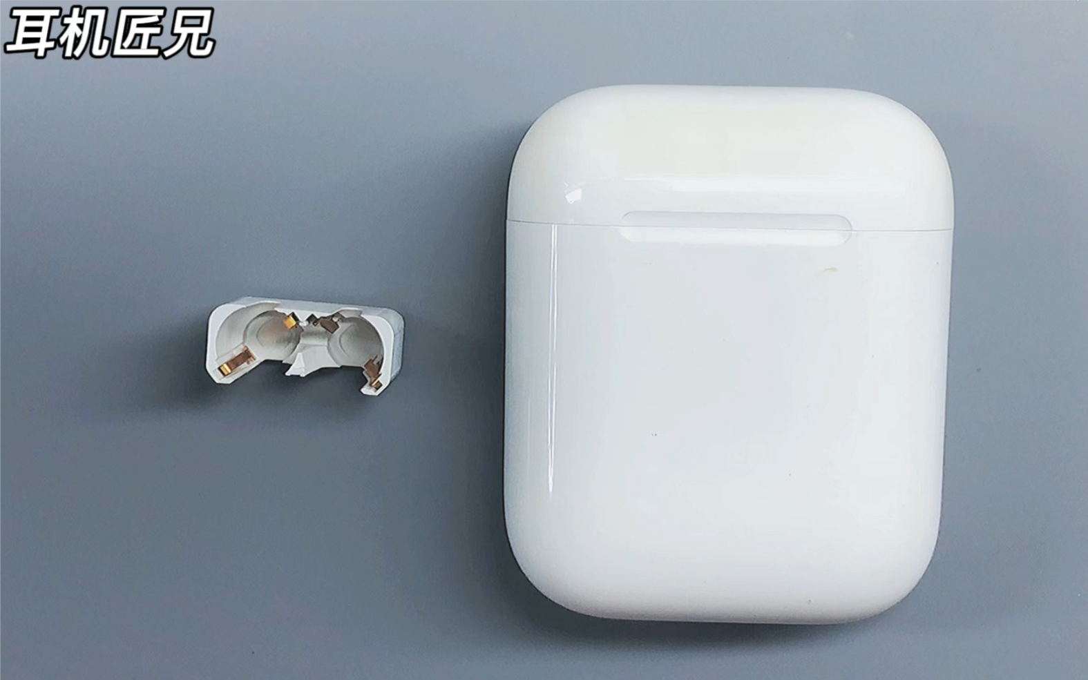 Airpods充电仓不充电,原来是自己使用导致!来看看什么问题导致!哔哩哔哩bilibili