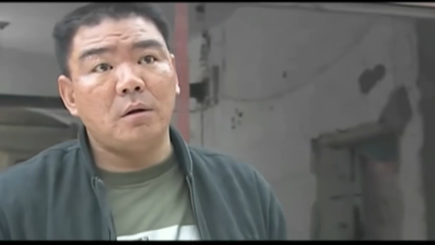 郝哥不继续卖瓜了是吧?丢光你的脸!