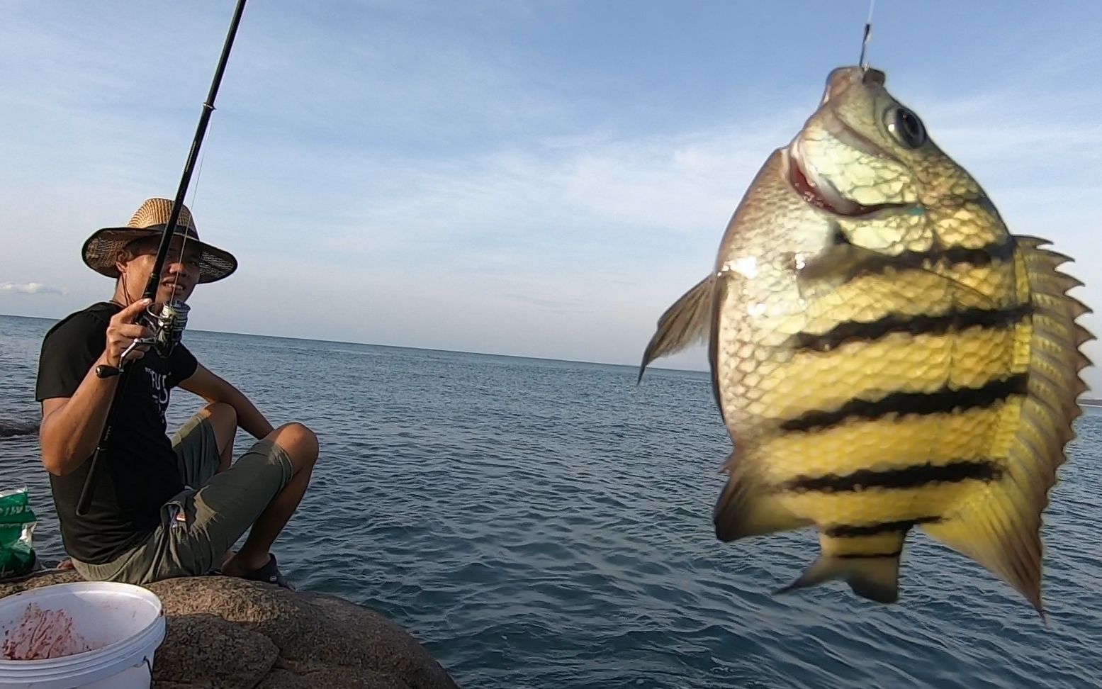 阿平赶海如何打海竿?