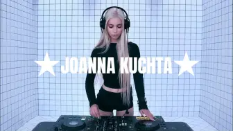 酷似艾薇儿的DJ在密室打碟 | DARK TECHNO SET | DJ ★ JOANNA KUCHTA