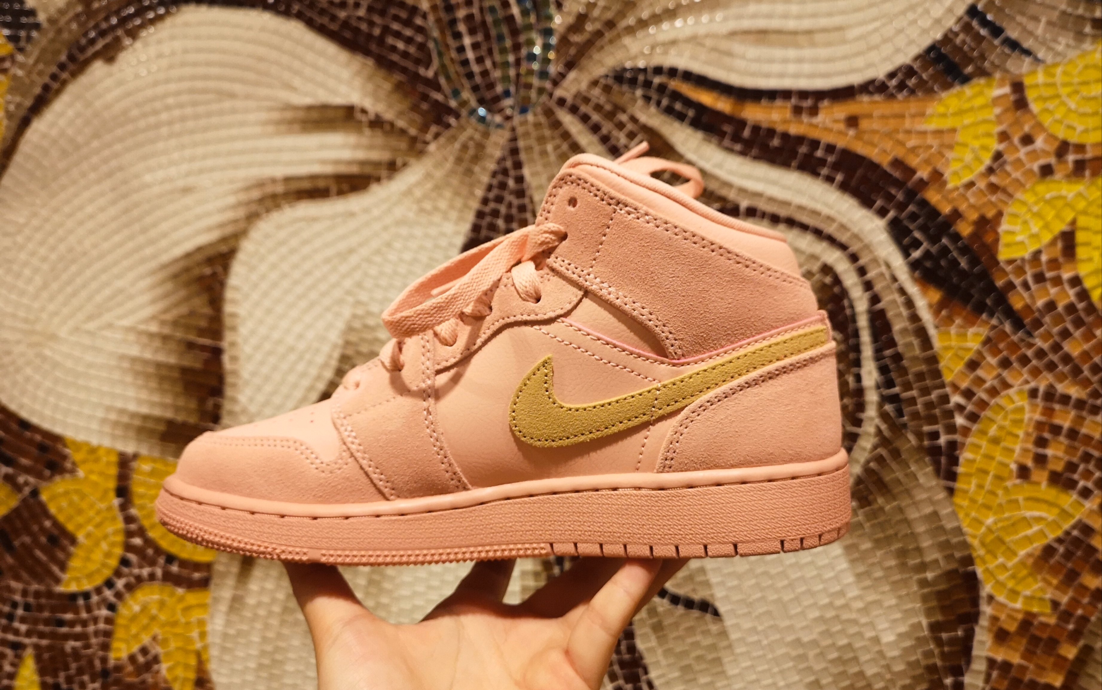 粉粉的少女心aj1珊瑚金开箱