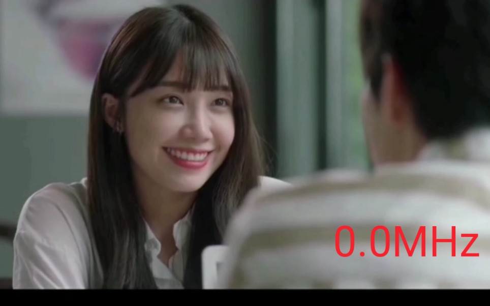 郑恩地/李成烈最新电影《0.0兆赫/0.0mhz》