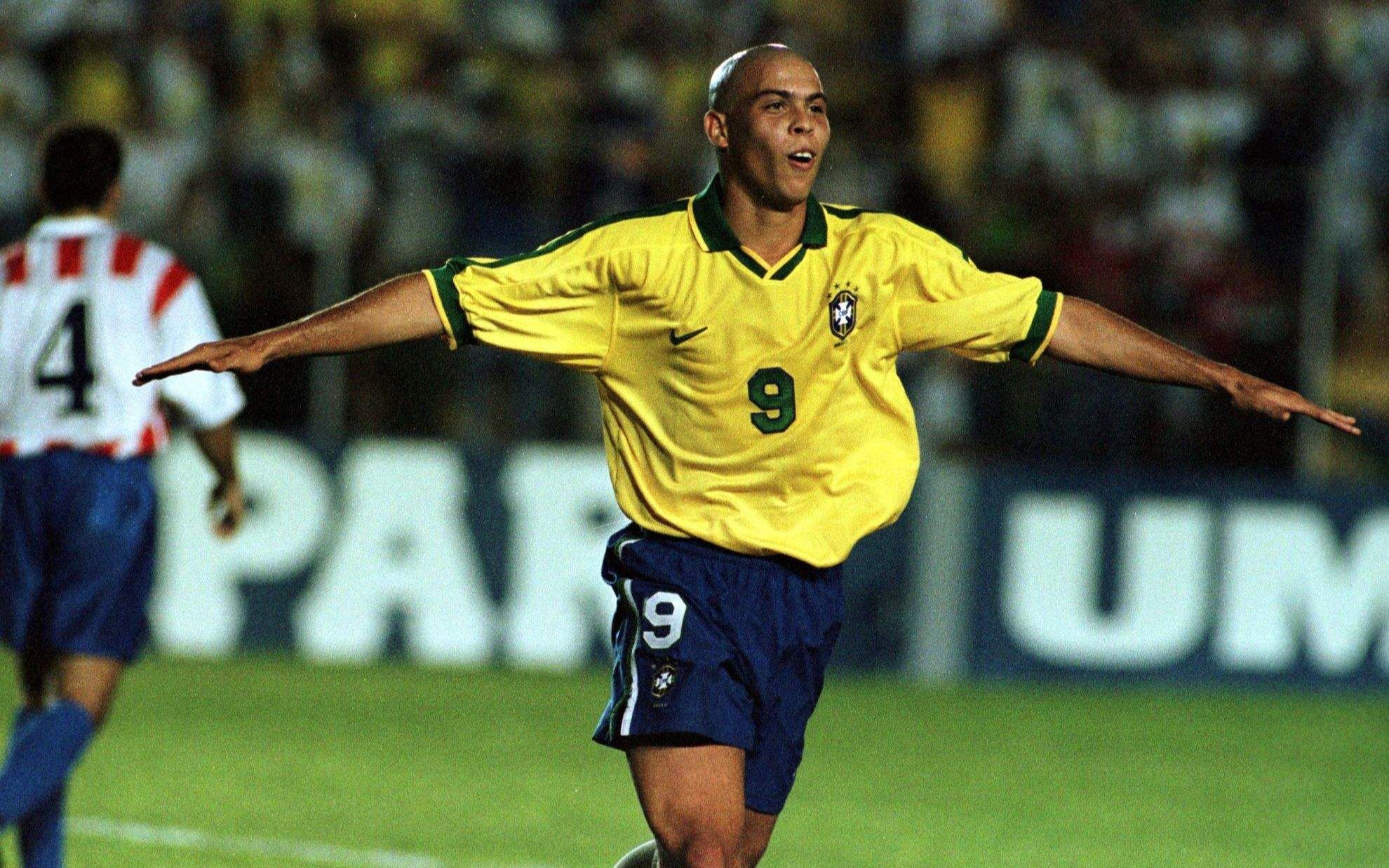 酷儿→‖罗纳尔多超强过人集锦!