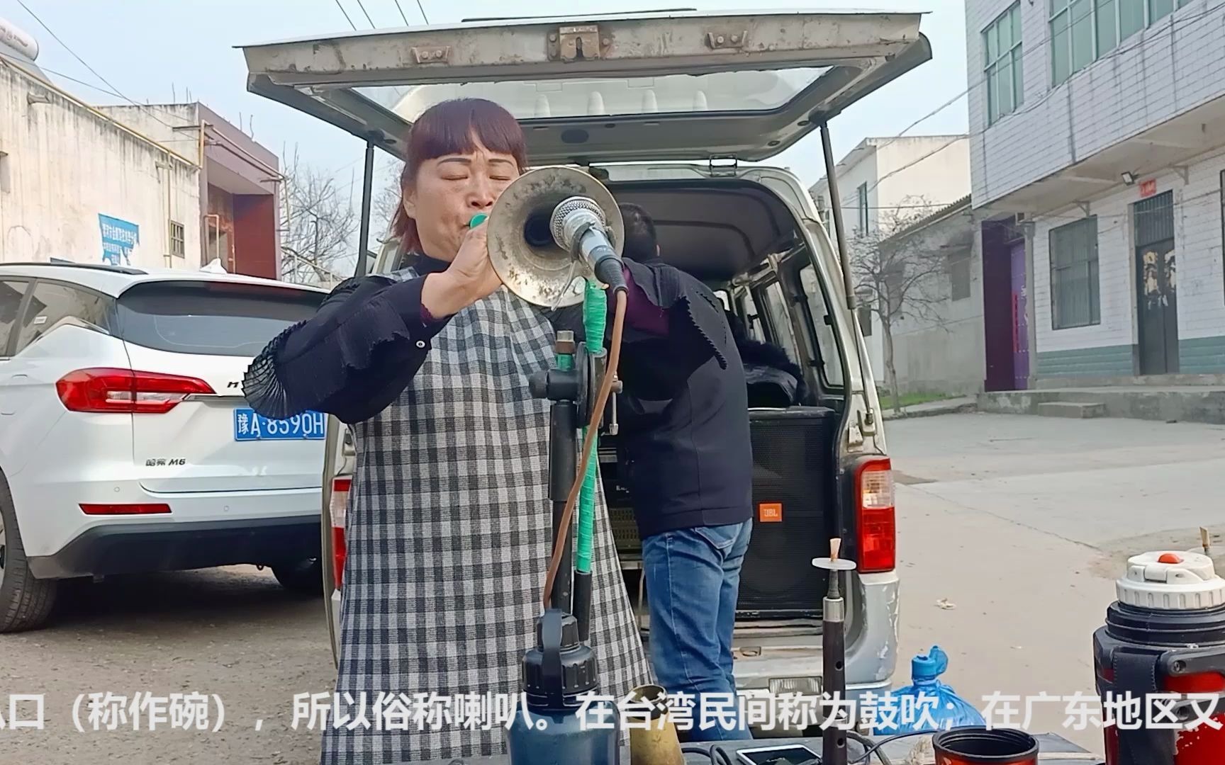 [图]唢呐大姐演奏歌曲《八路军拉大栓》，朗朗上口，忍不住跟着哼唱！