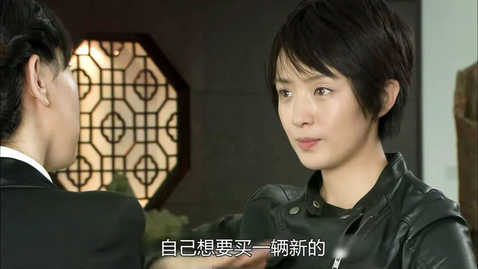 叶寸心嫌弃宾利恶俗跑去看迈巴赫,有钱人就是不一样