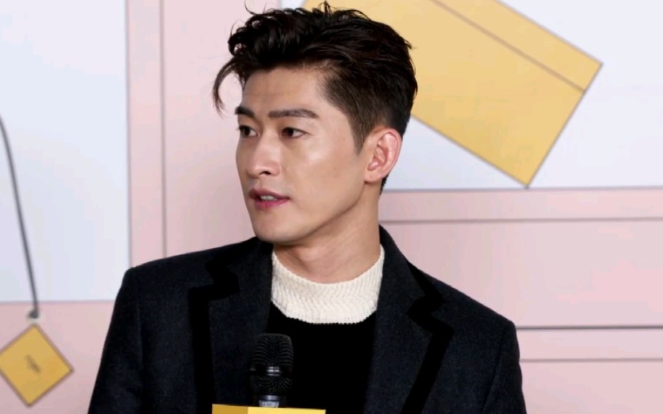 【张翰】fendi活动采访