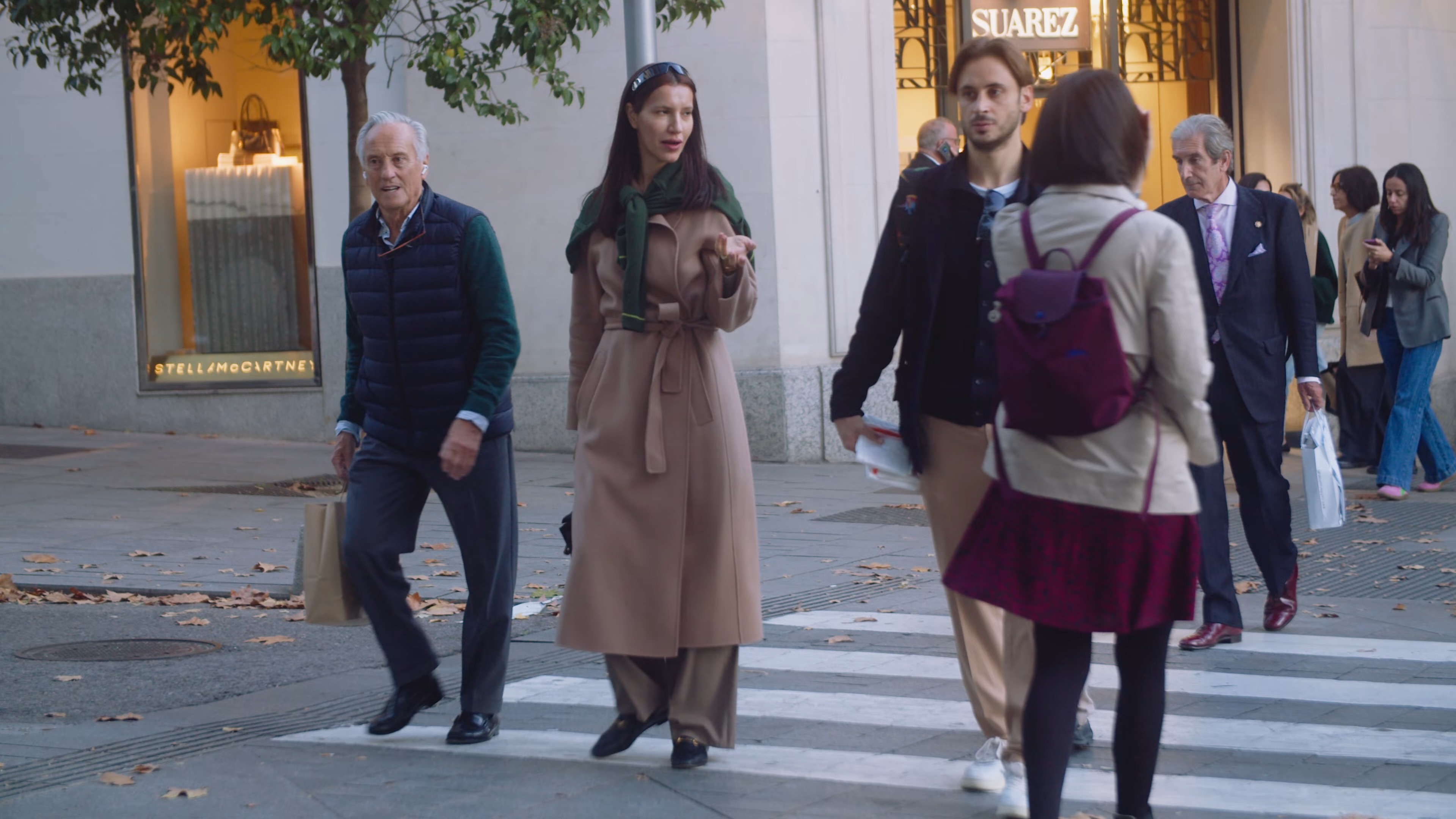 西班牙街头这个季节的路人日常穿搭分享