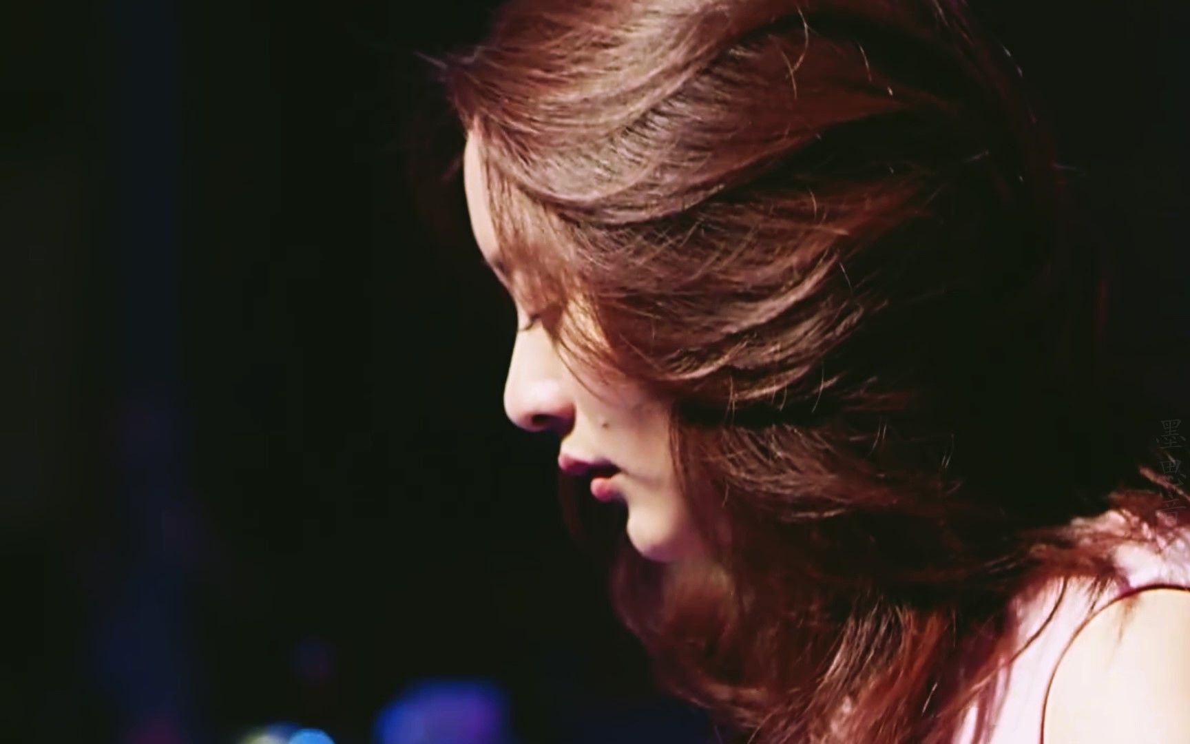 伤感歌曲!陈舒岩一首《回忆最让人心碎》唱得深情动人,好听