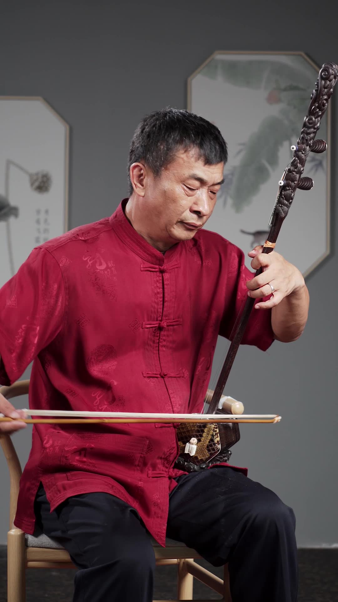 王根兴 80大寿限量款特制老红木二胡第68号_哔哩哔哩_bilibili