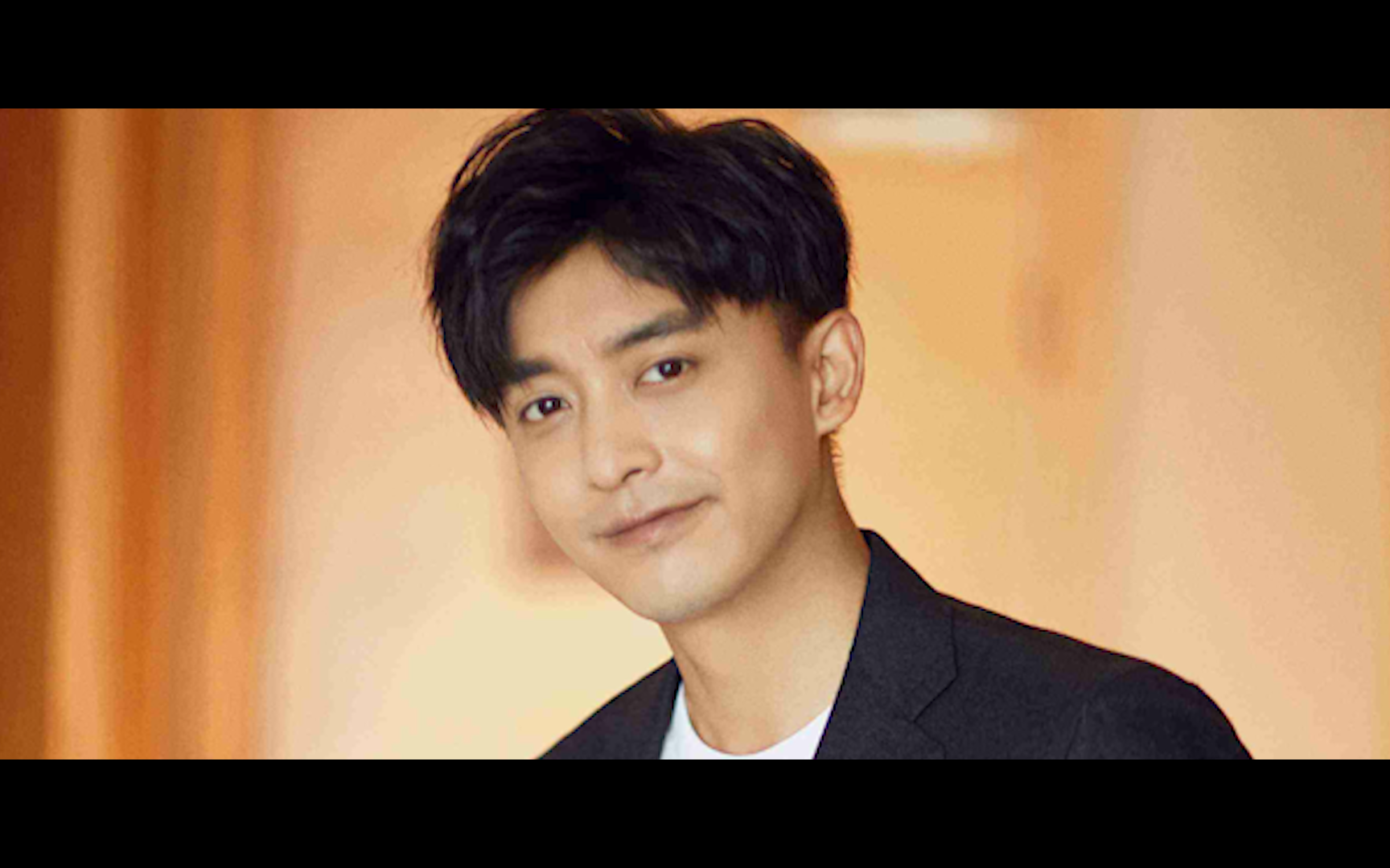 活动作品都在馋大力身子那张益达我就抱走了