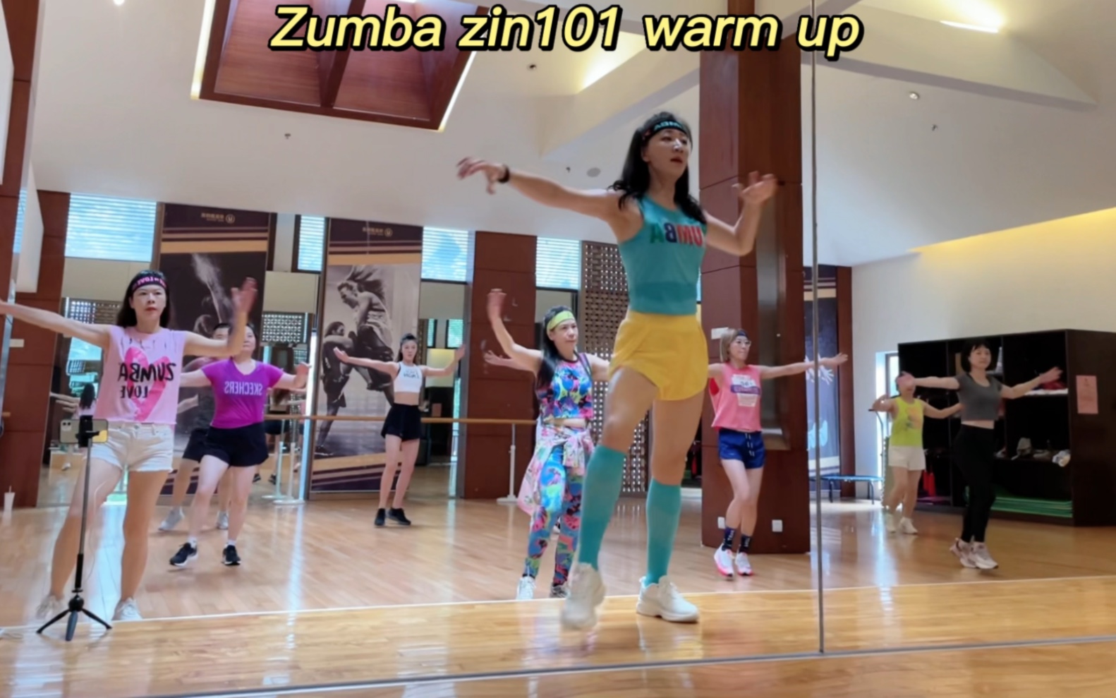 [图]Zumba zin101 warm up1