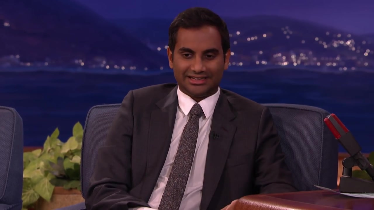 [图]【柯南秀】Aziz Ansari’s Pork-Fueled Feud WIth His Parents