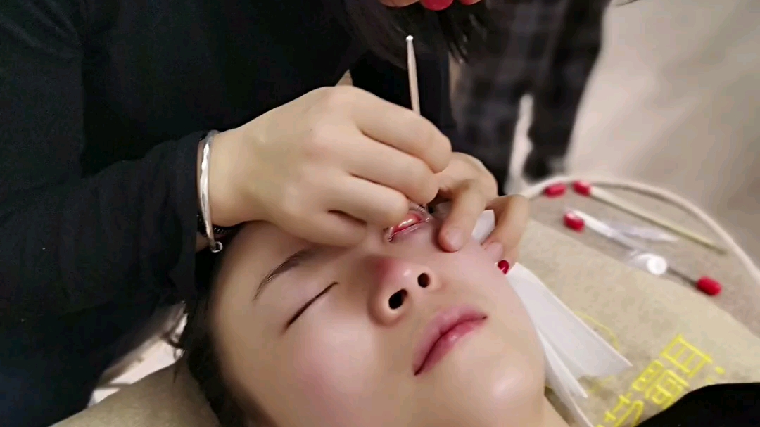 实拍成都美女采耳 洗眼 发现一家不错的采耳店铺 成都青羊区蜀艺蜀耳