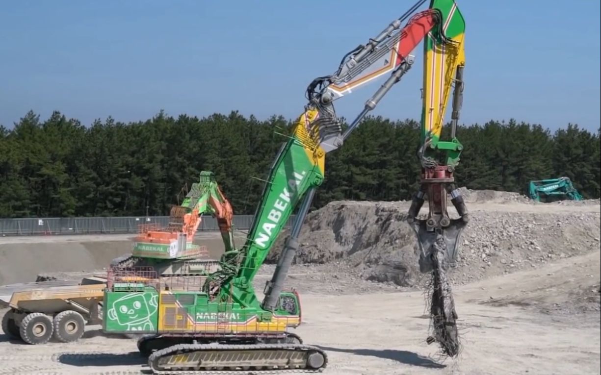 神钢kobelcosk3500d拆楼机怪兽级解体设备重机