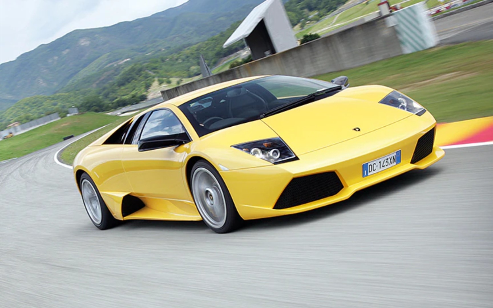 [狂人日志] 唯,我,独尊只有兰博基尼:lamborghini murcielago lp640