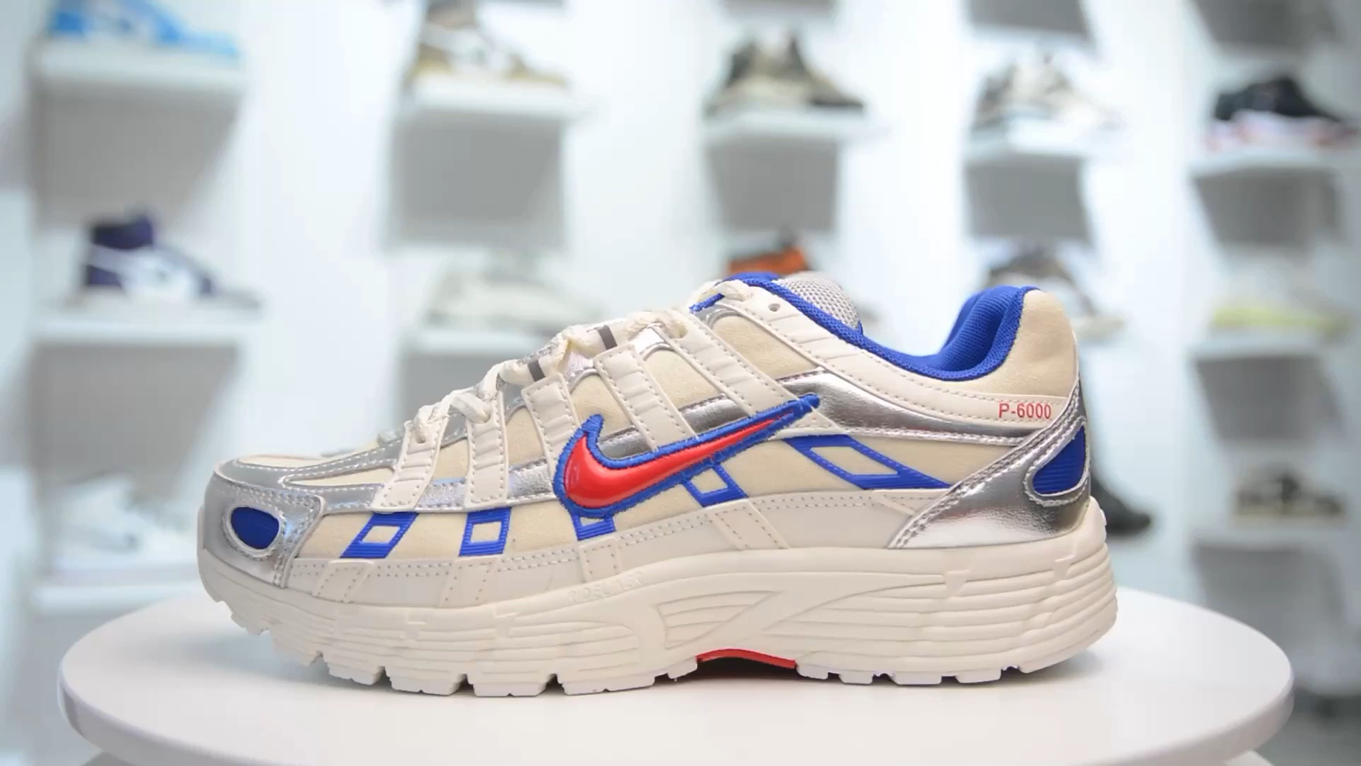 【实拍欣赏】nike p-6000 逐梦太空 休闲跑步鞋 白蓝