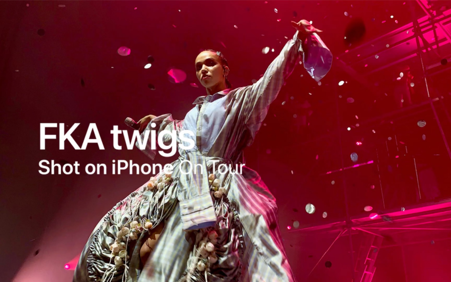 苹果 Shot on iPhone XS — On Tour with FKA twigs — Apple哔哩哔哩bilibili