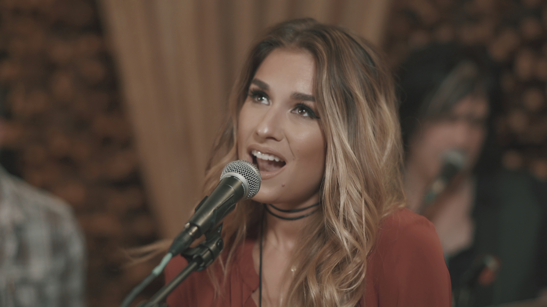 baby its cold outside (live in studio) - jessie james decker