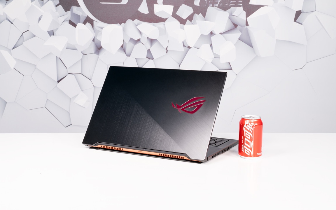 【笔吧评测室】轻薄旗舰再升级,rog 冰刃3s plus评测