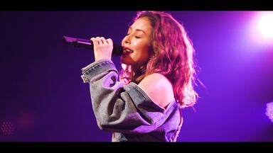 安良城紅BENI MTV Unplugged - 運命の人(4K Upscaling Hi-Res)_