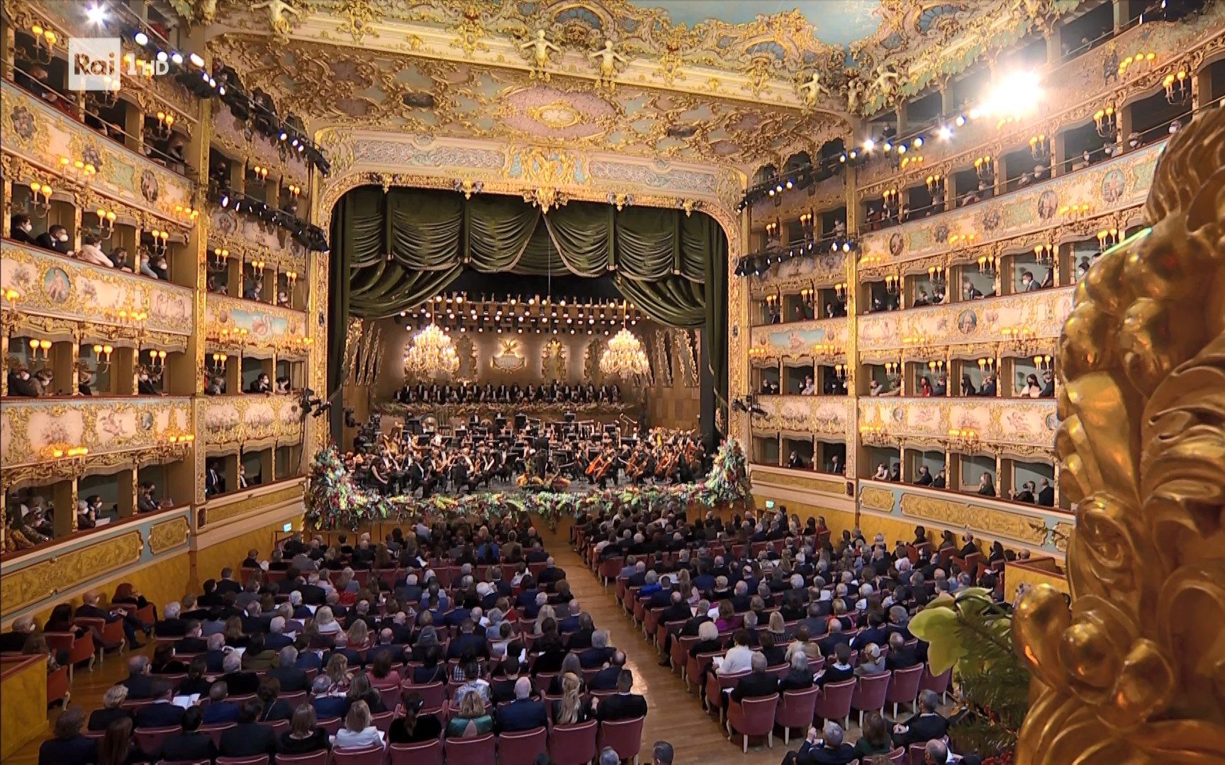 1.1 威尼斯凤凰歌剧院新年音乐会 法比奥·路易斯指挥