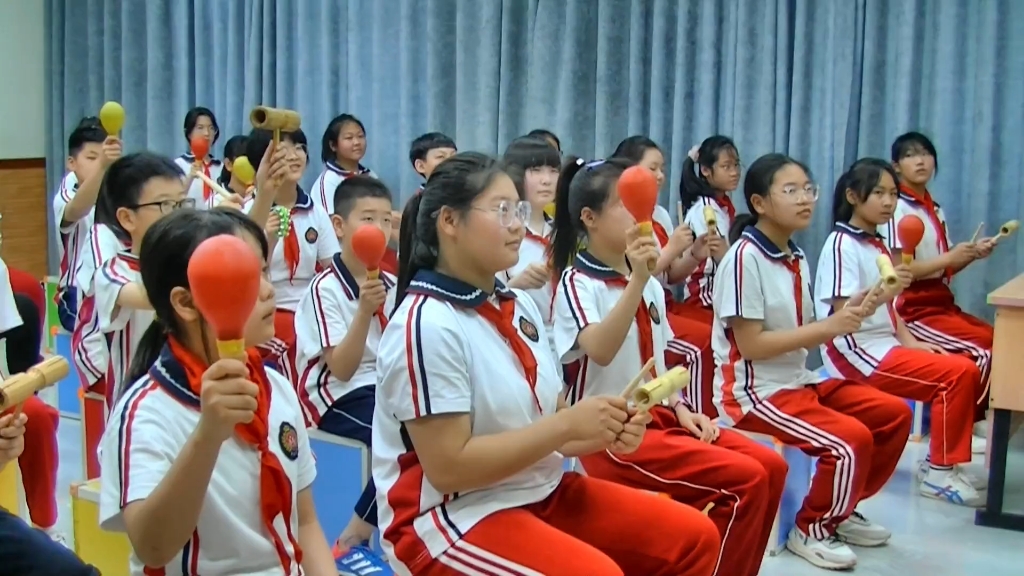 人教版小学音乐五年级上册《森林狂想曲》公开课示范课(课件PPT+教学设计)一堂好课,如果能影响一位老师,一位老师影响几十个学生,那么未来的中...