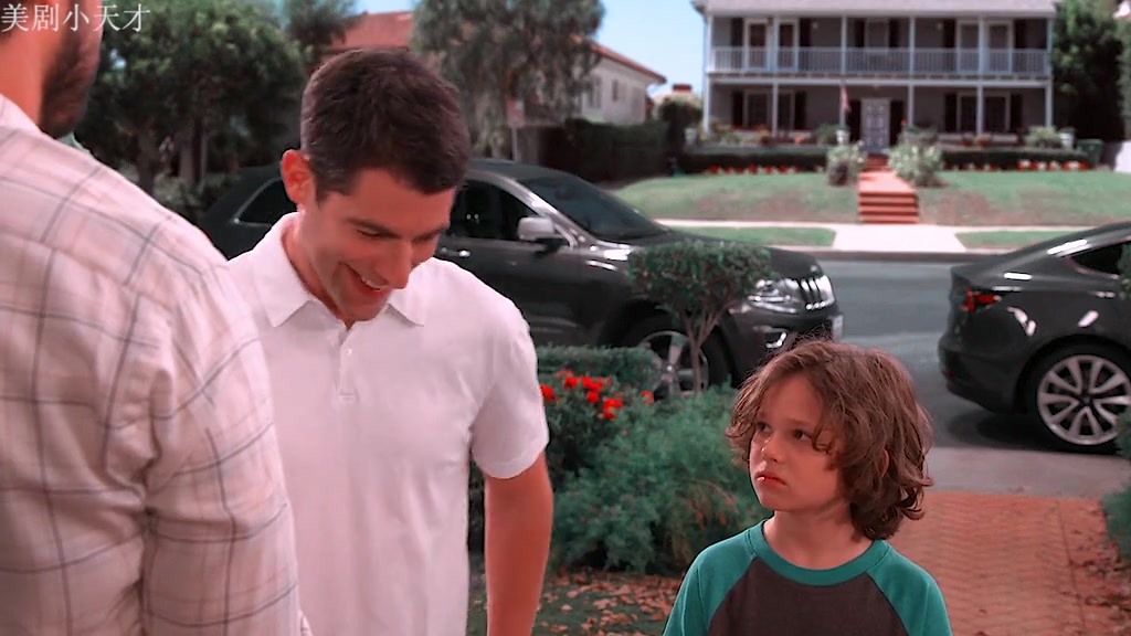 卡洛琳一家遇到熊孩子的熊家长是怎么应对的?