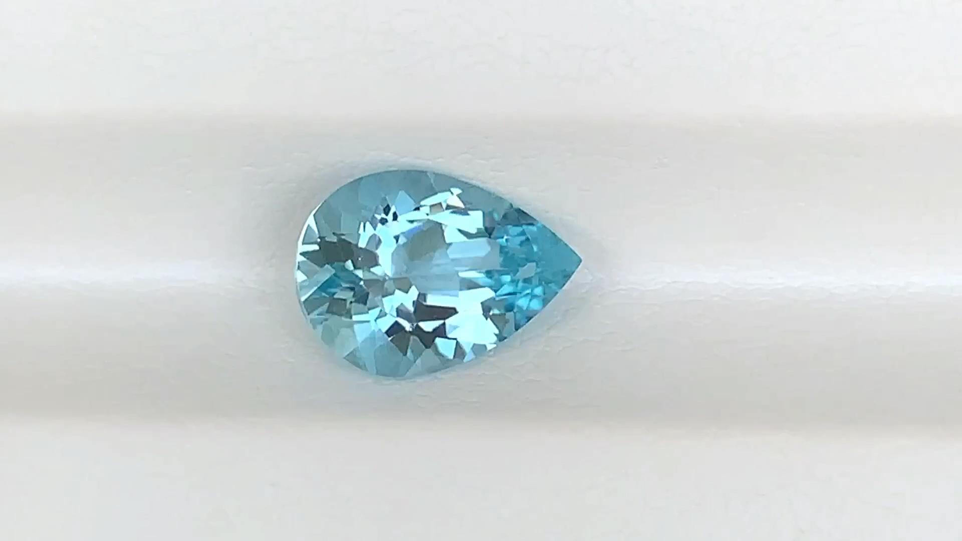 天然圣玛利亚海蓝宝2.12克拉 精切水滴