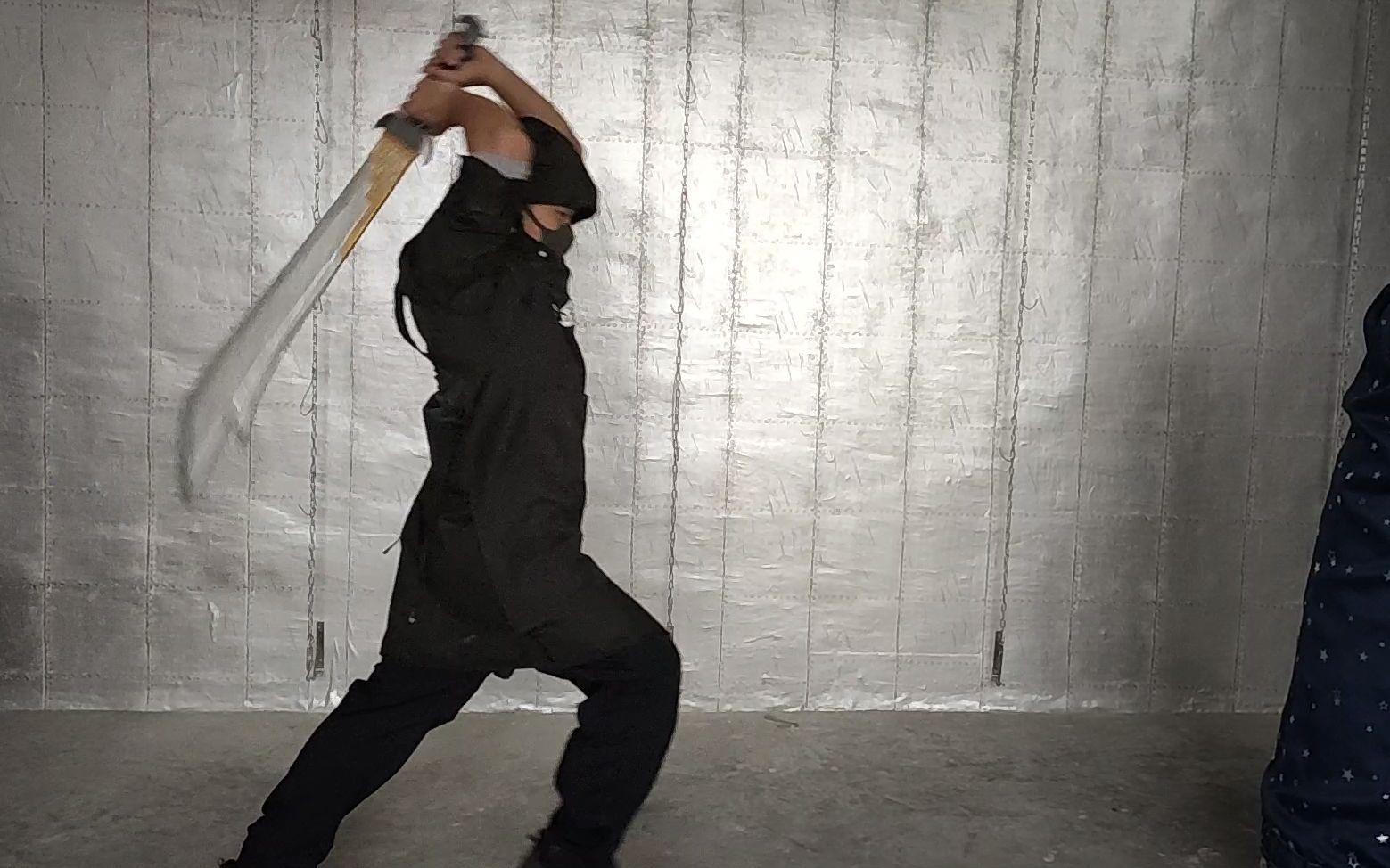 大剑哥木雕还原电视剧风云里聂风的血饮狂刀传说中的40米大刀