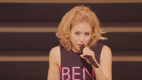 Beni红姐的 Lovin U 现场版 哔哩哔哩 つロ干杯 Bilibili