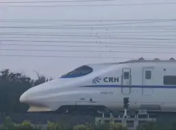 Скачать видео: [240620摄] 上局南通所CRH2A-2155承运C3110（南京-徐州东）晚点8分钟出睢宁站