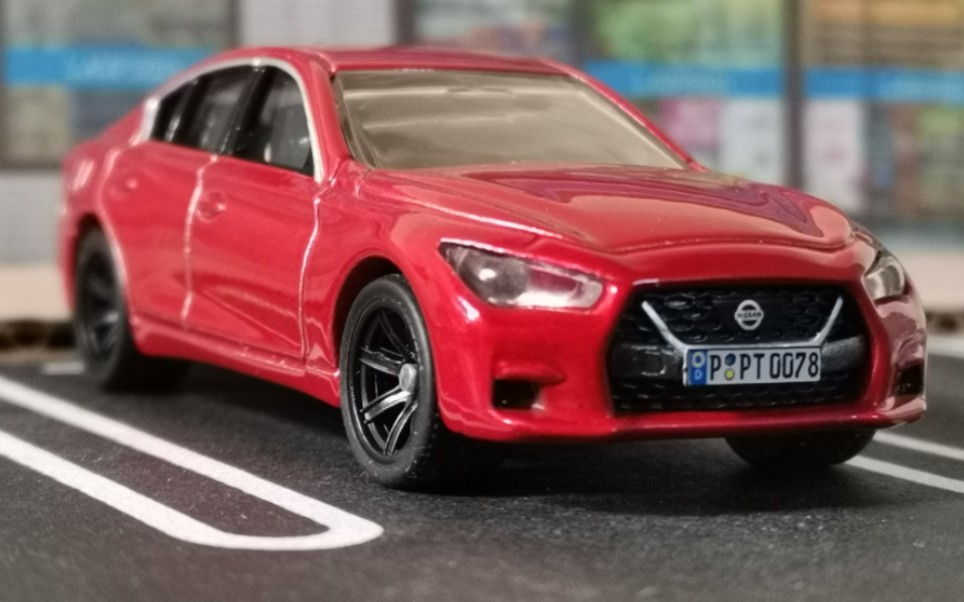 多美卡日产天际线skyline开盒